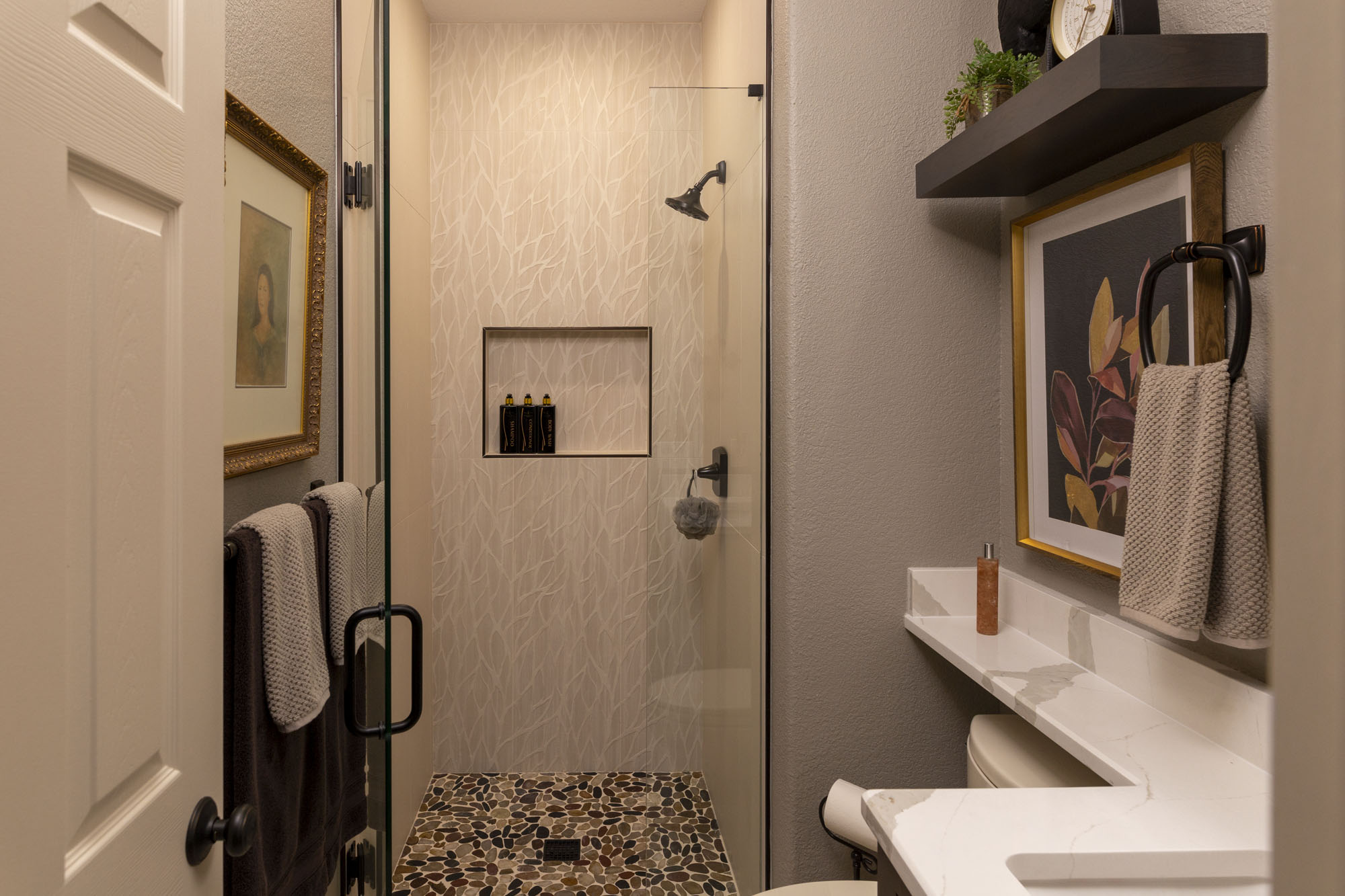 Trasitional Bathroom Design - Guest Bathroom Remodel