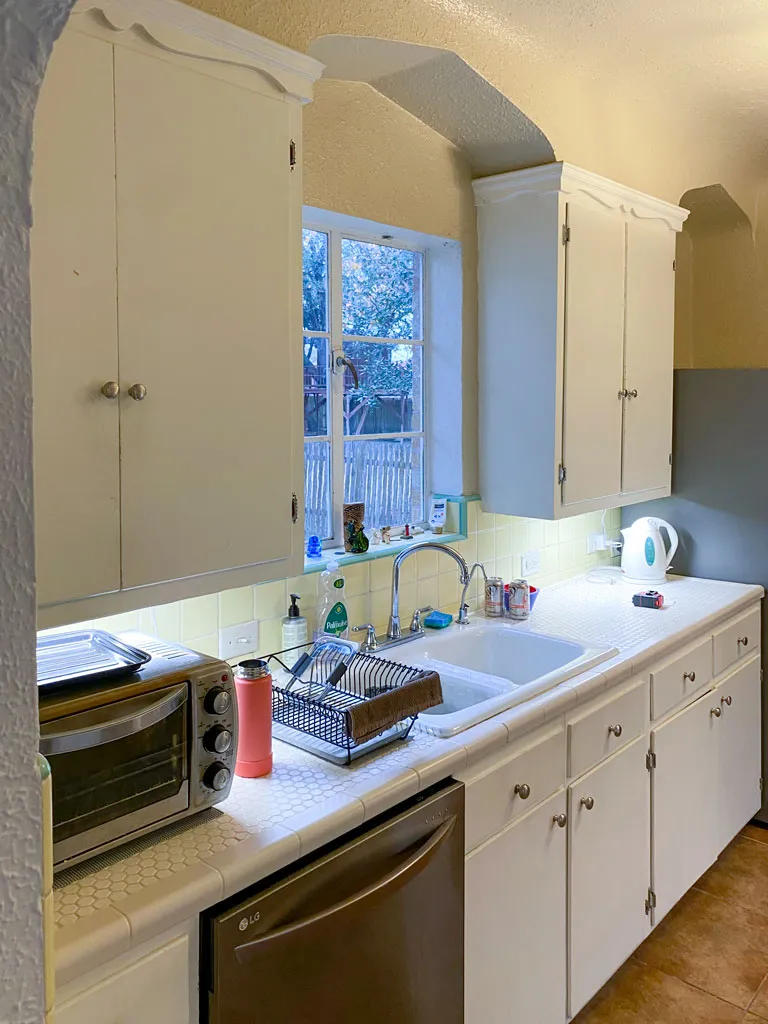 Kitchen before remodel - San Antonio TX