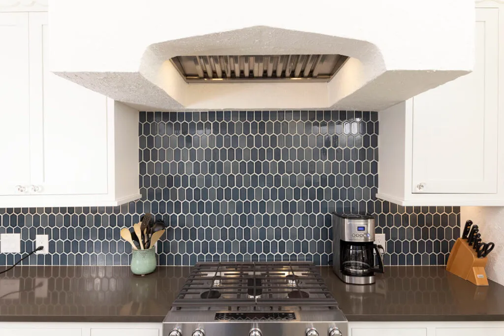 Beautiful kitchen remodel in San Antonio by OMG Kitchen & Bath